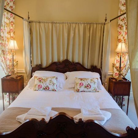 Отель Crosshaven House Экстерьер фото