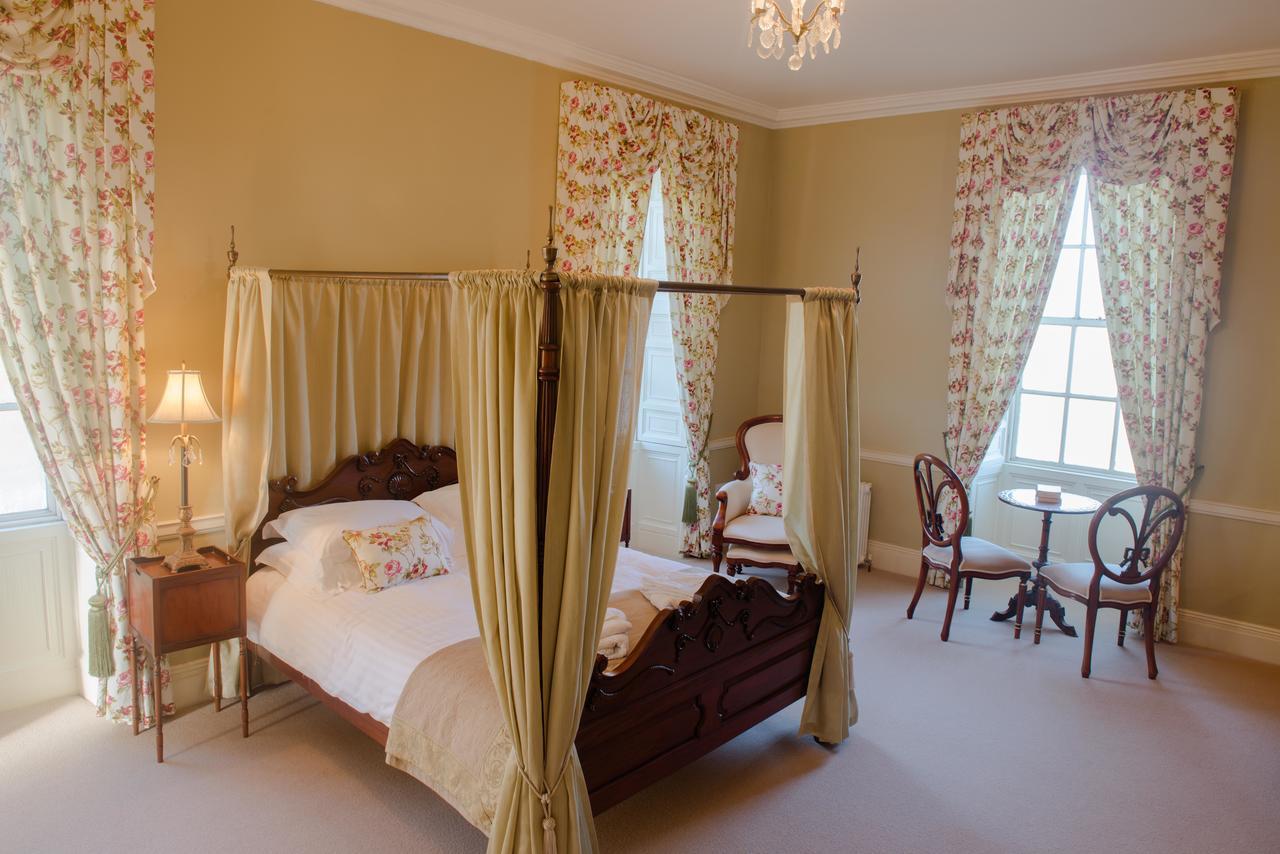 Отель Crosshaven House Экстерьер фото
