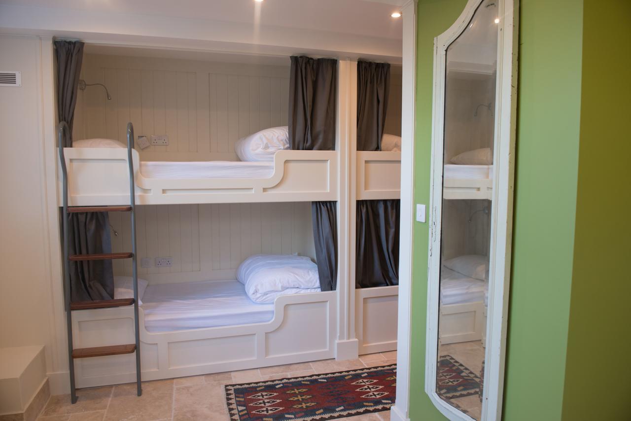Отель Crosshaven House Экстерьер фото